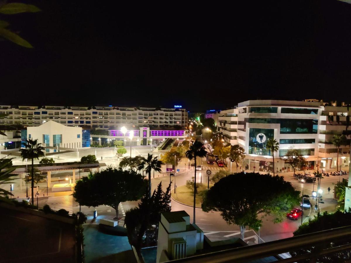 Exclusive Puerto Banus Beach Apartment Free Parking Wifi & Swimming Pool 马尔韦利亚 外观 照片