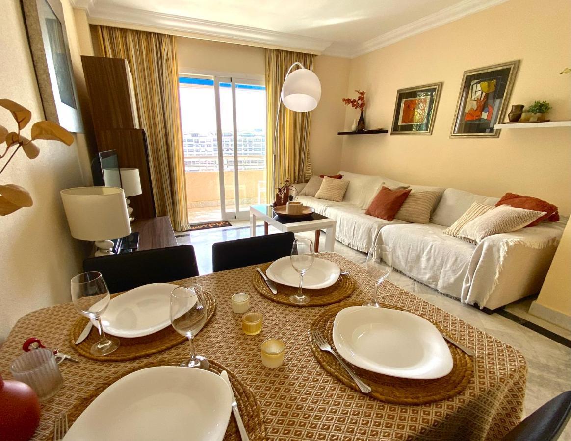 Exclusive Puerto Banus Beach Apartment Free Parking Wifi & Swimming Pool 马尔韦利亚 外观 照片